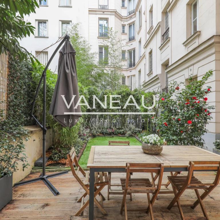 Paris XVI - Trocadero - Appartement familial avec jardin - 122 m