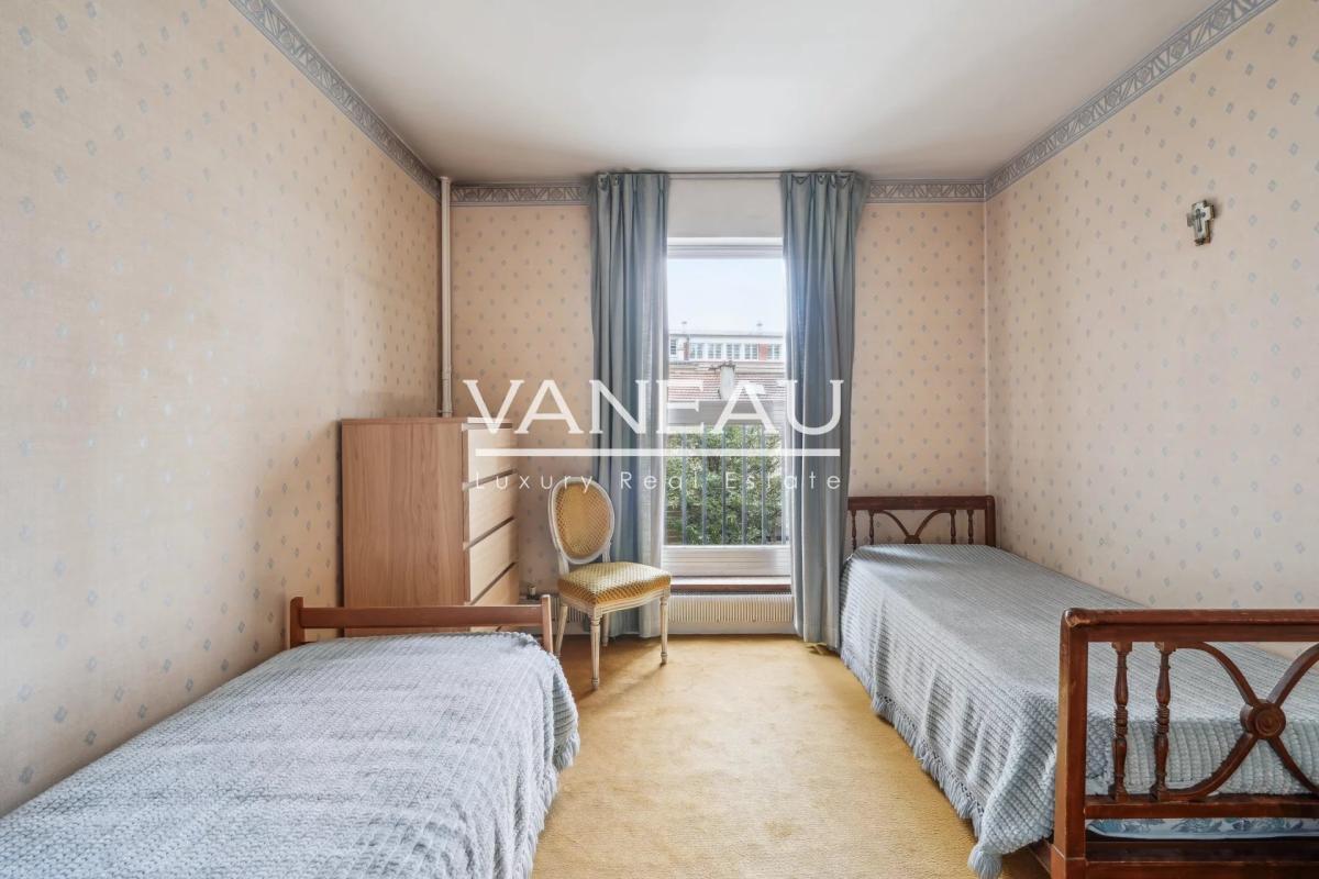 Paris XV ème Necker - Appartement familial avec balcons