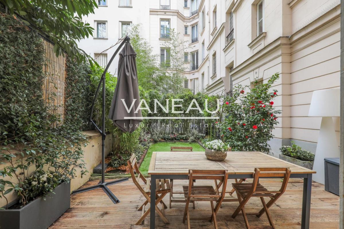Paris XVI - Trocadero - Appartement familial avec jardin - 122 m