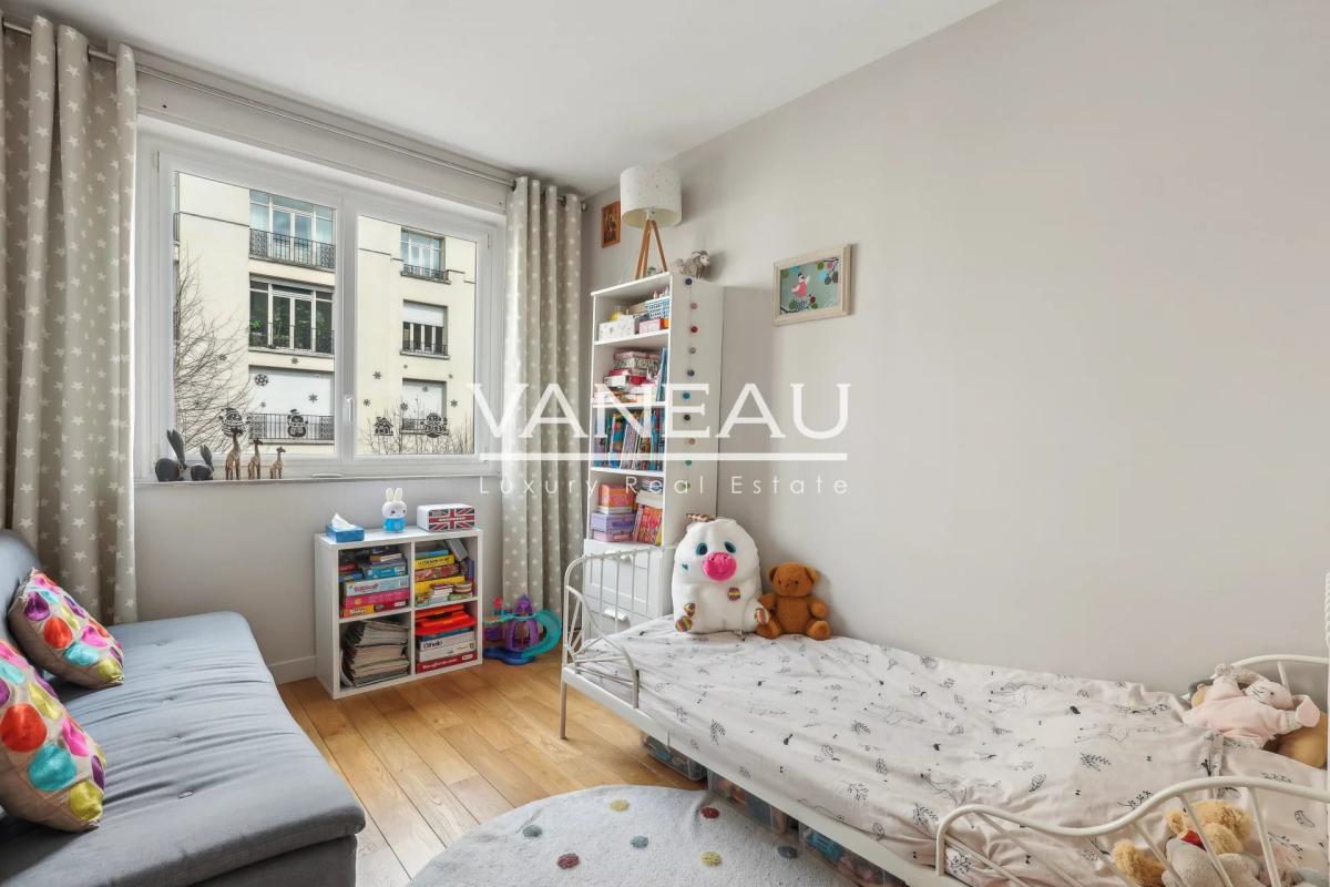 Neuilly - Bagatelle - Appartement familial avec balcon