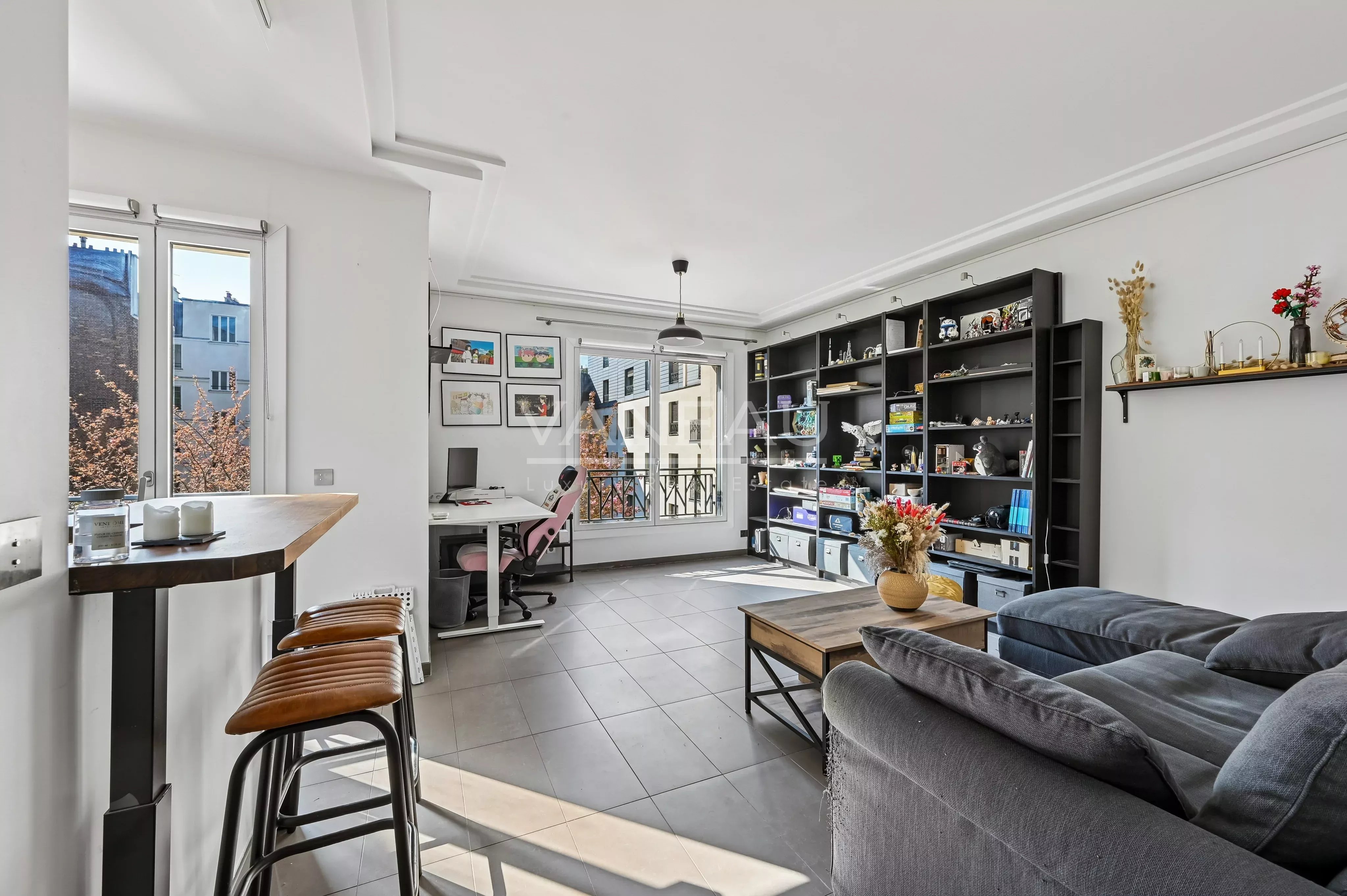 Appartement 2 pièces 54 m² · à Paris · 53,7 m² · 1 250 000 €