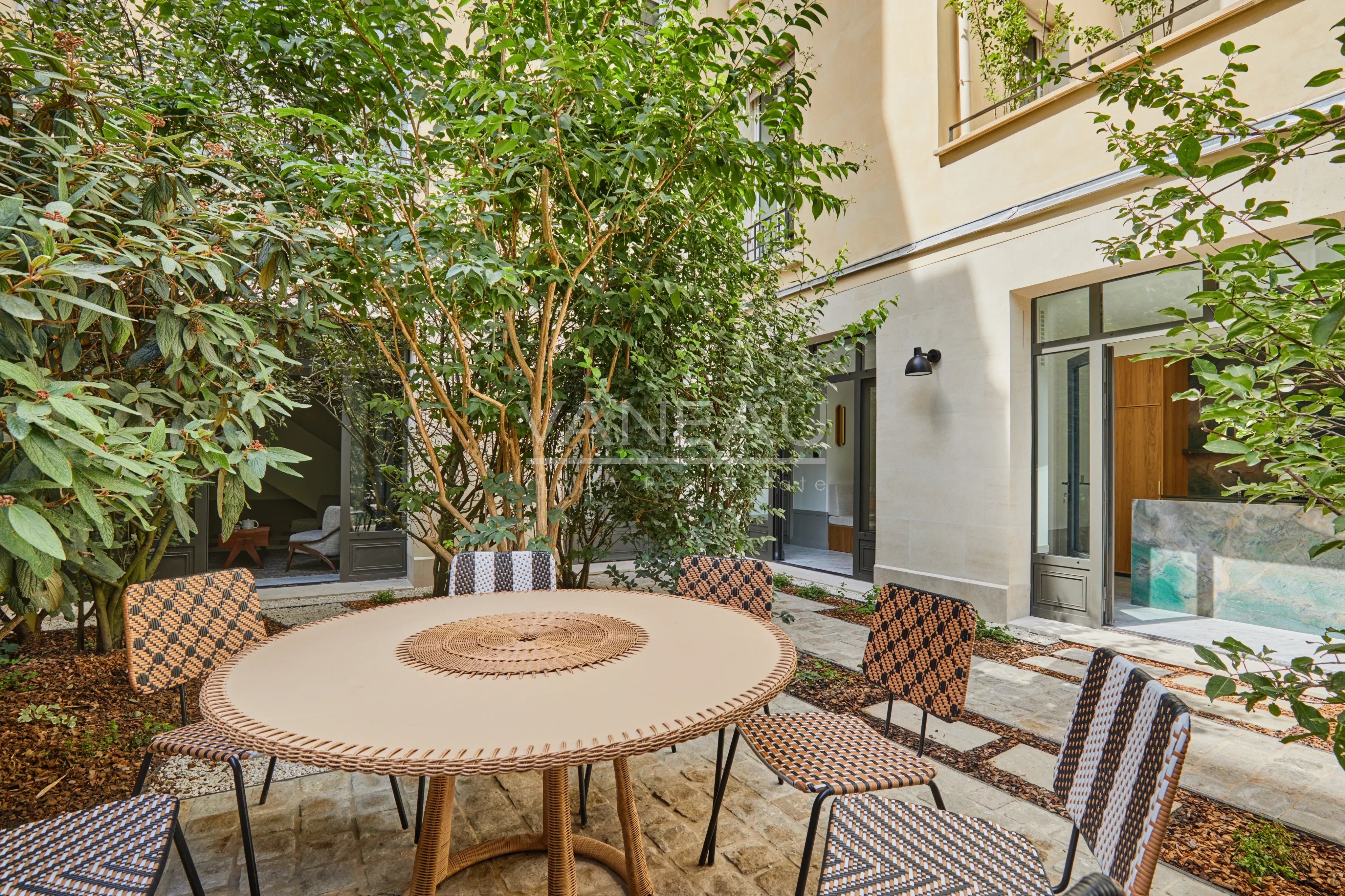 Appartement 8 pièces 386 m² · à Ème · 386 m² · 16 000 000 €