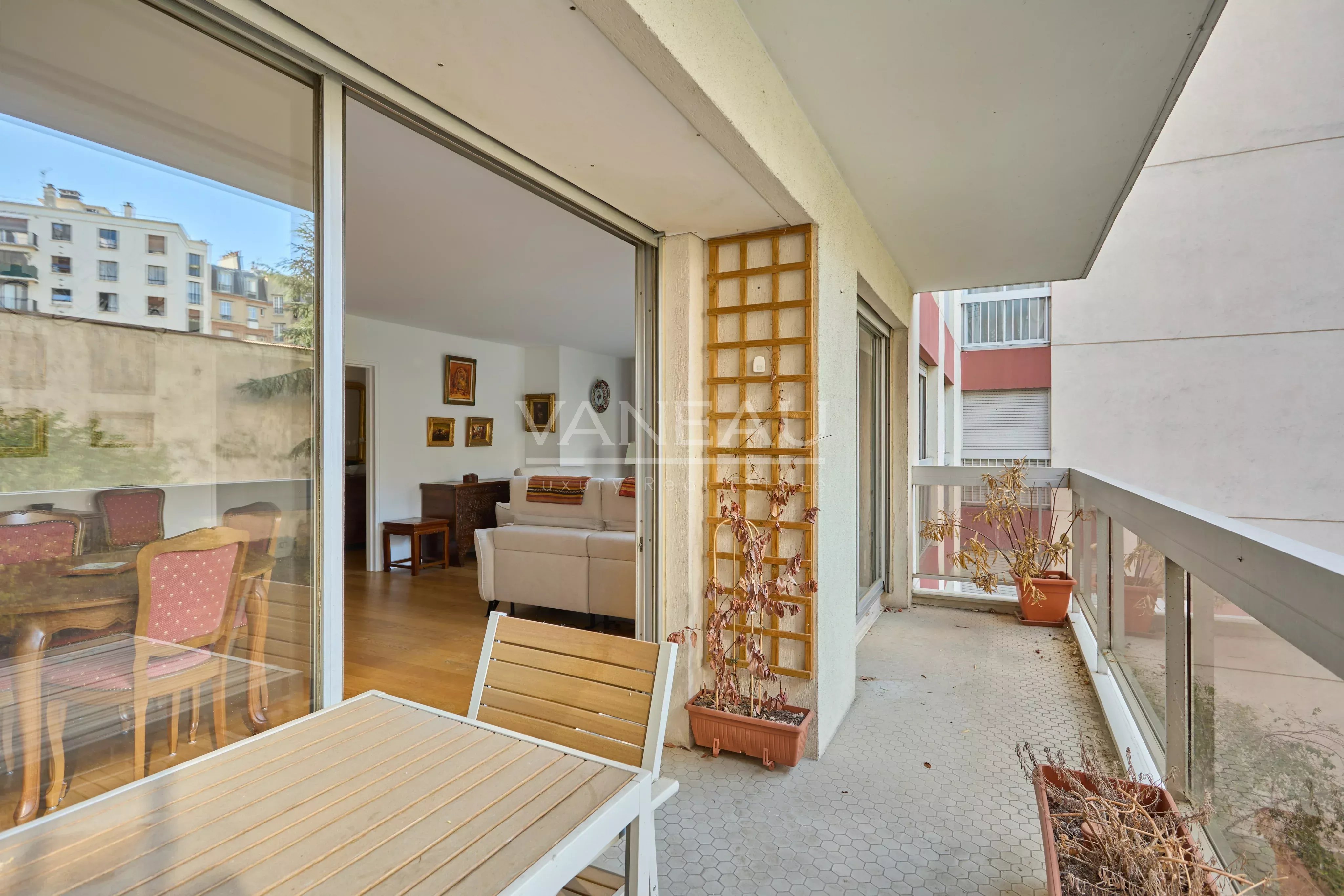 Appartement 5 pièces 105 m² · à Paris · 105 m² · 1 159 000 €