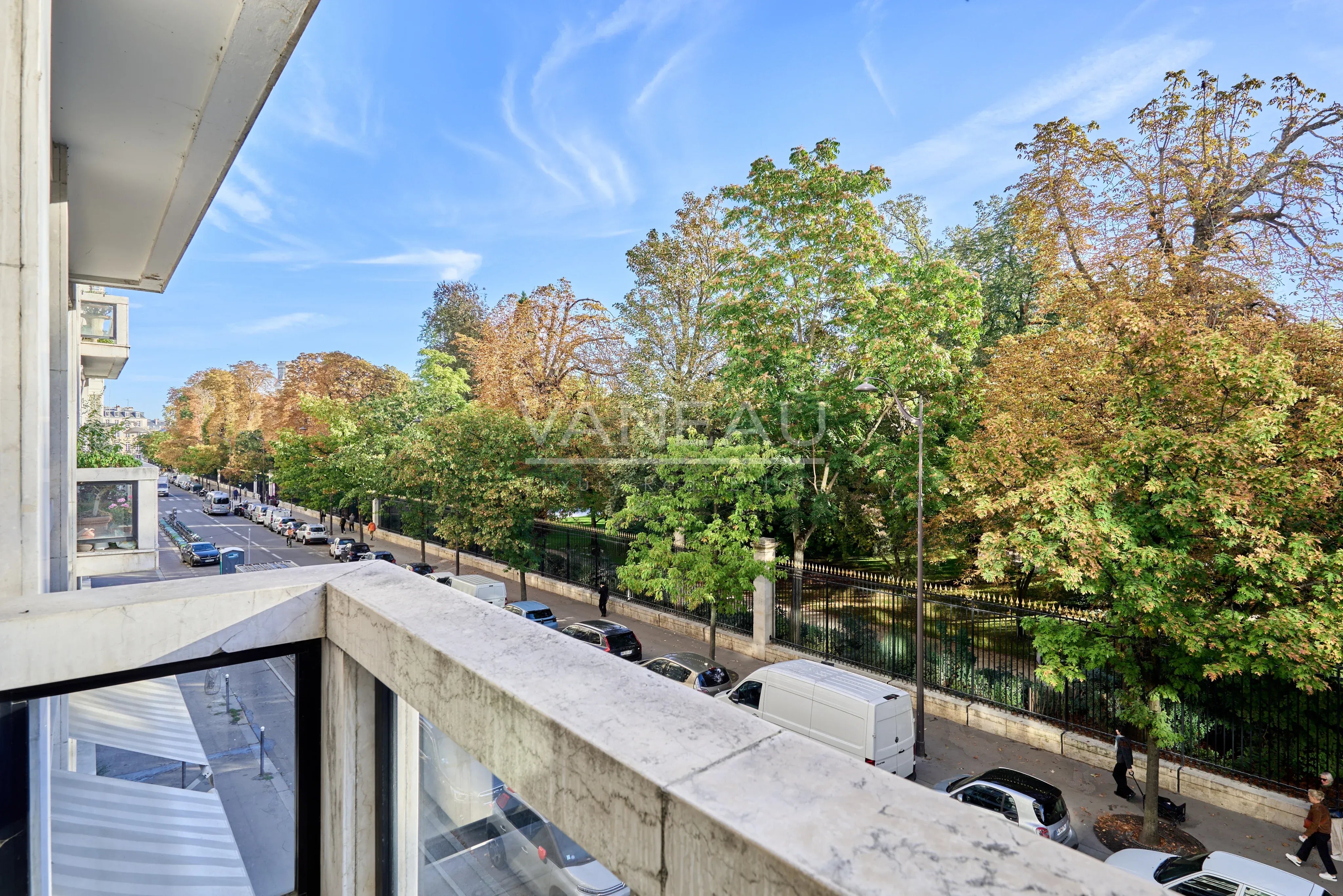 Appartement 6 pièces 192 m² · à Bouy-Luxembourg · 192 m² · 6 800 000 €