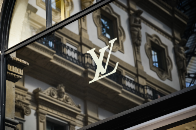 LV