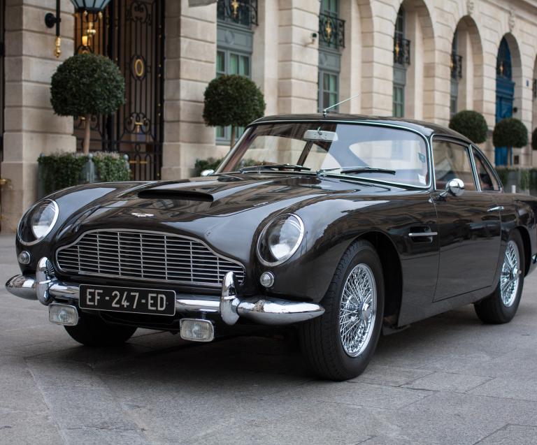 Aston Martin - Vaneau