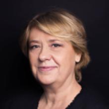 Christine Nicol