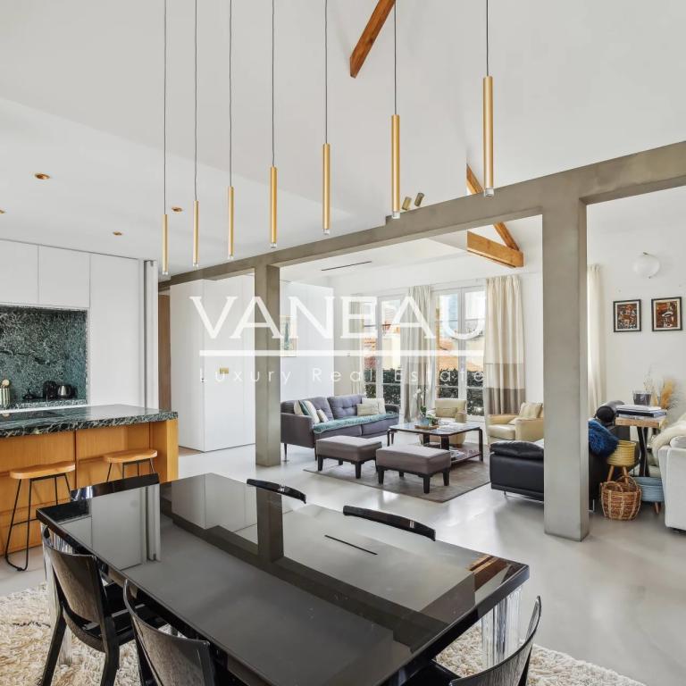 Puteaux Village - Duplex familial et de réception baigné de lumi