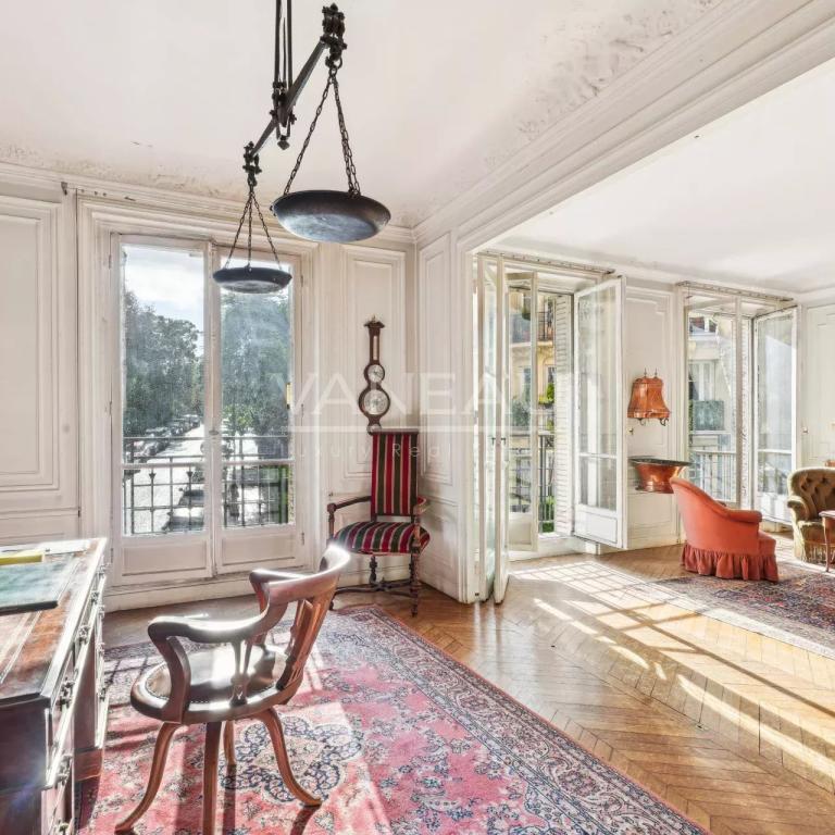 Paris XVIe / PASSY /Appartement familial