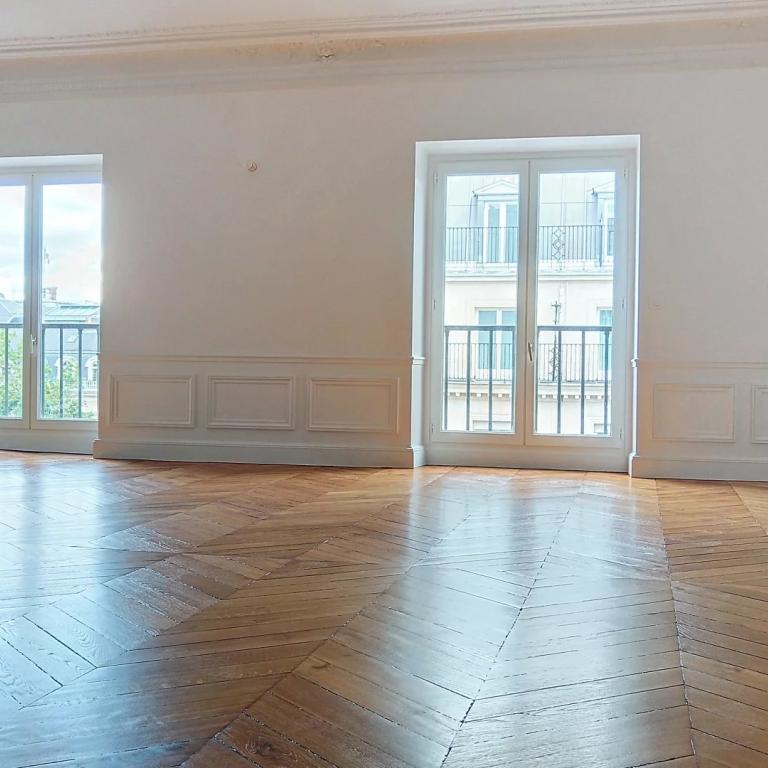 Paris Ier arrondissement -  Bel appartement familial face à la P
