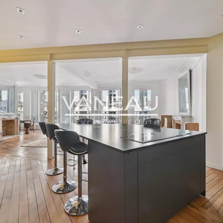 Appartement Familial - Usage Mixte - Balcon