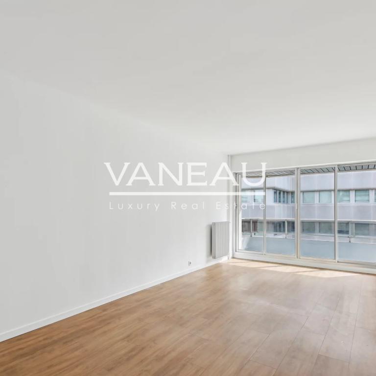 Paris XVe - BIR-HAKEIM - Appartement familial sur jardin