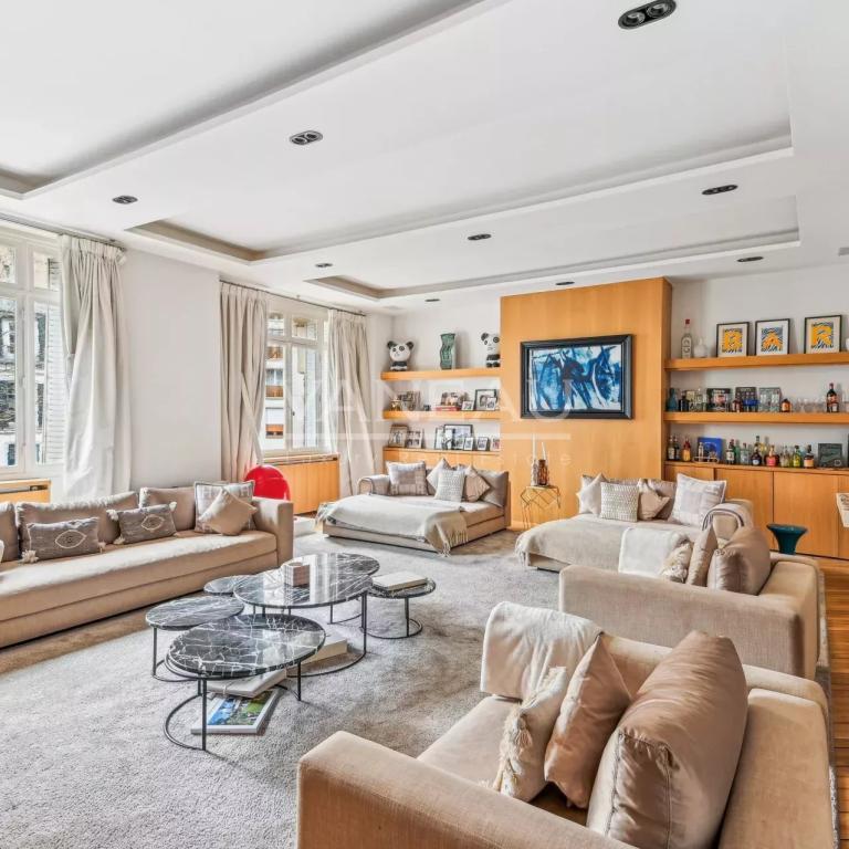 Paris XVIe - Victor Hugo / Lamartine - Appartement familial