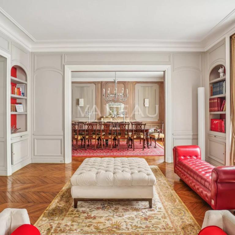 PARIS XVIe - TROCADERO - Appartement  familial et de réception