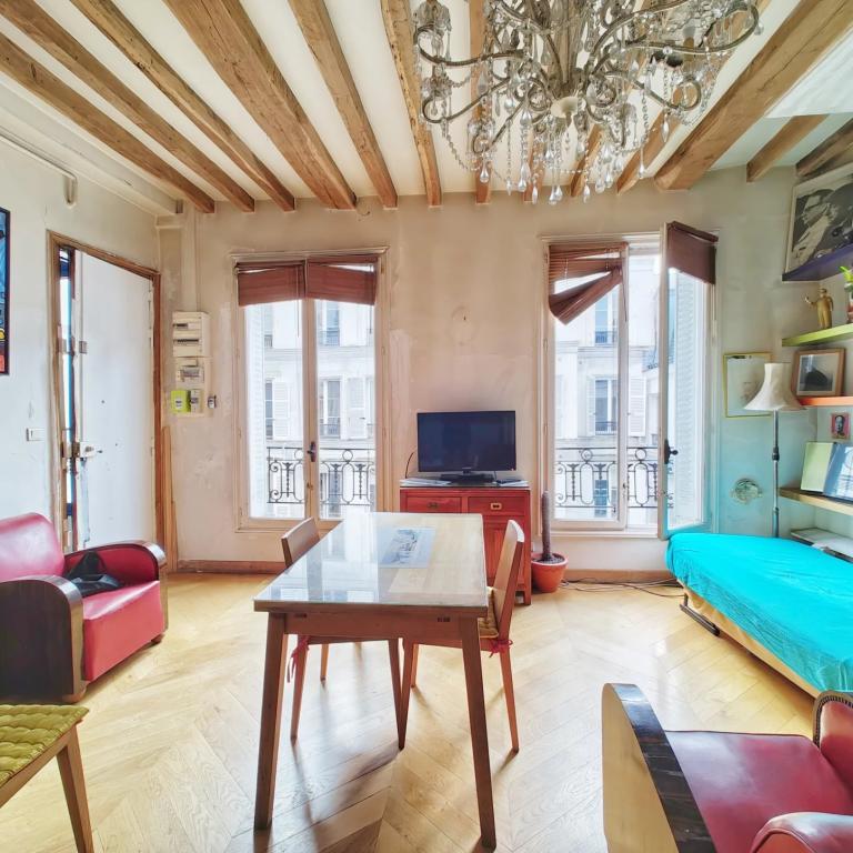 Paris IIIe - Place des Vosges - Duplex 2 chambres Calme Lumineux
