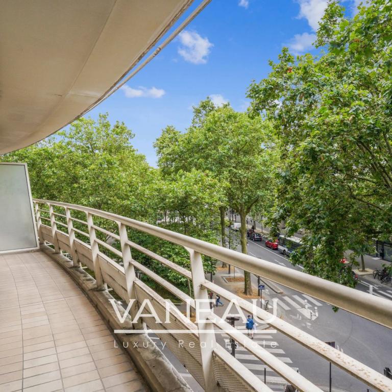 2/3 pièces avec balcon