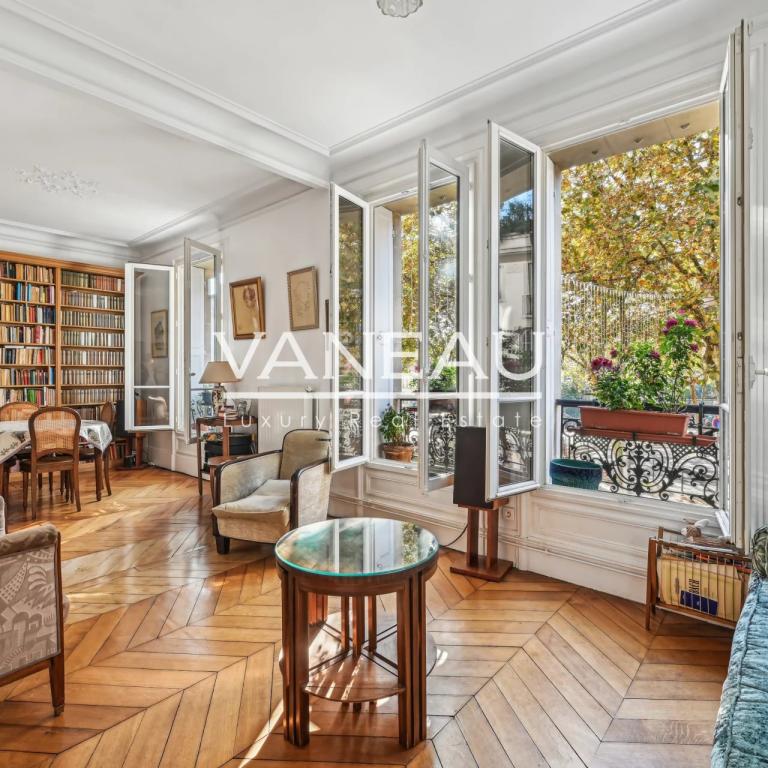 PARIS XVI - Rue d'Auteuil - 2 à 3 pièces avec vue dégagée exposé
