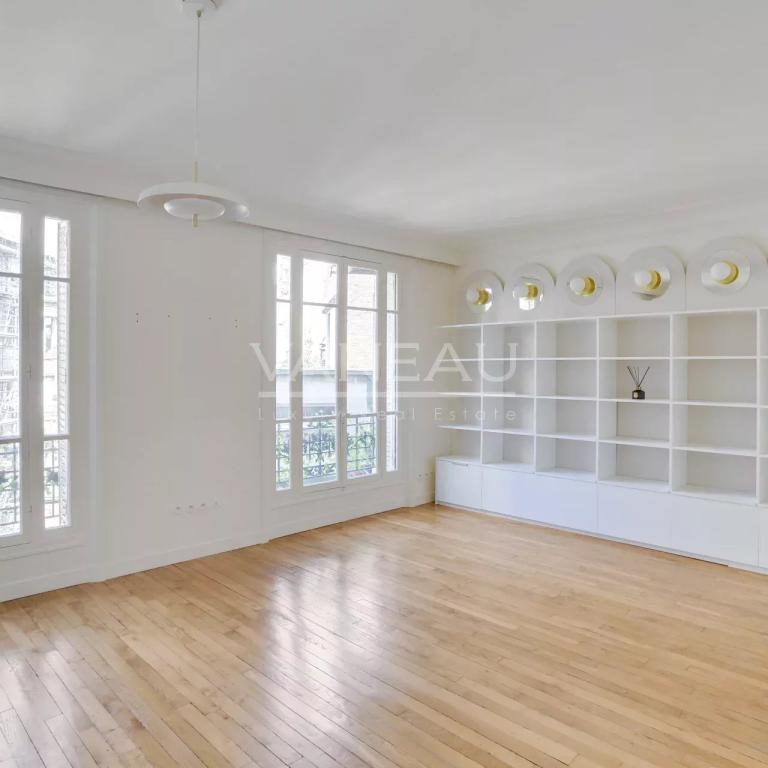 Paris XVIe - Auteuil Jasmin - Appartement 3 pièces au calme en é