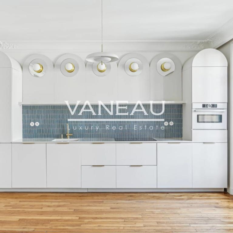 Paris XVIe - Auteuil Jasmin - Appartement rénové au calme en éta
