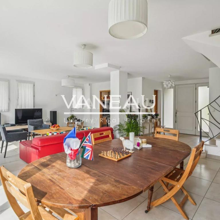 Maison 6 pièces - Enghien-les-Bains