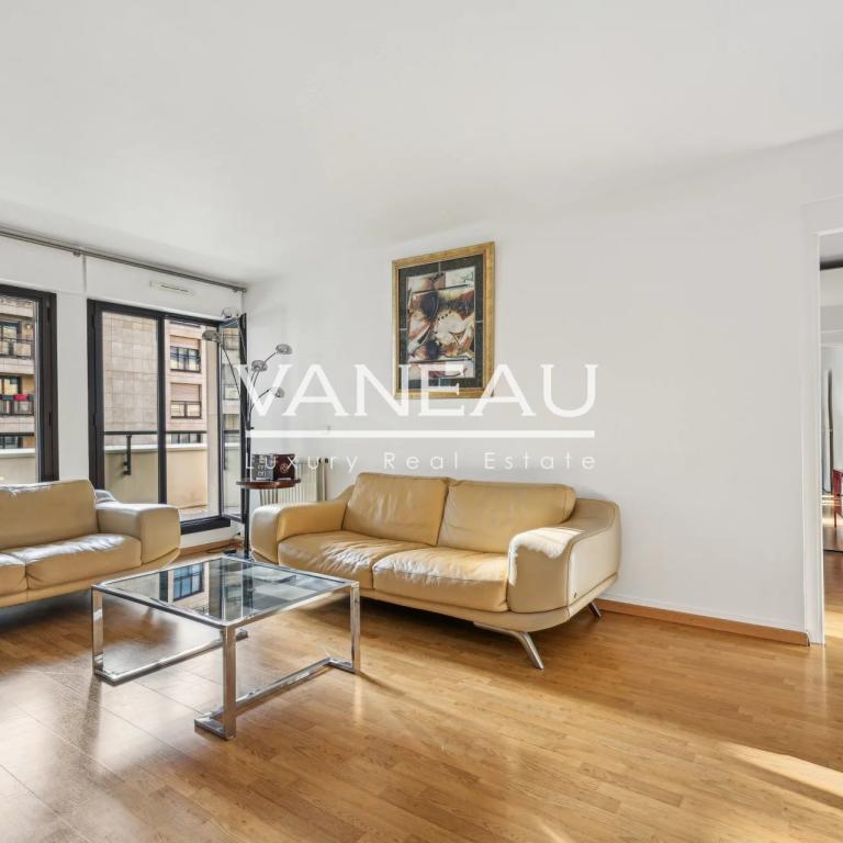 Levallois-Perret - Appartement en parfait état avec balcon