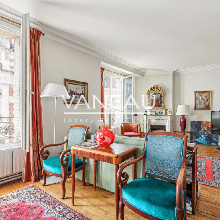 Paris XVe Saint Lambert - Bel appartement de réception en étage 