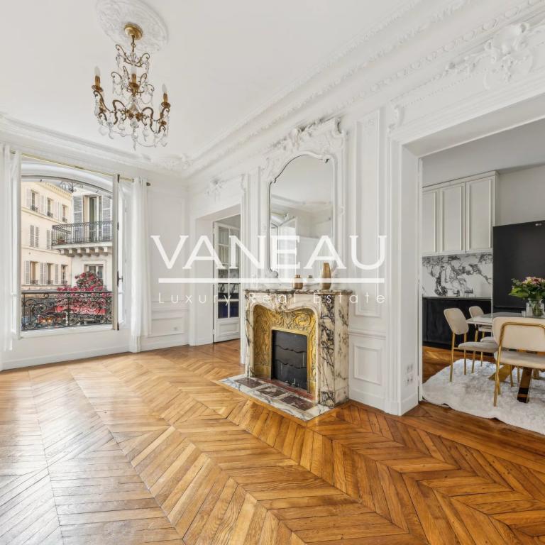 PARIS VIIIe - Appartement familial et de réception