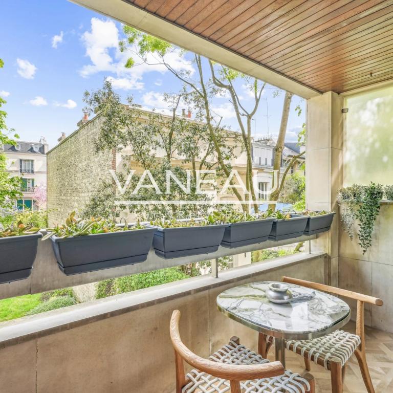 Paris XVIe- Villa Dupont - Familial avec extérieur