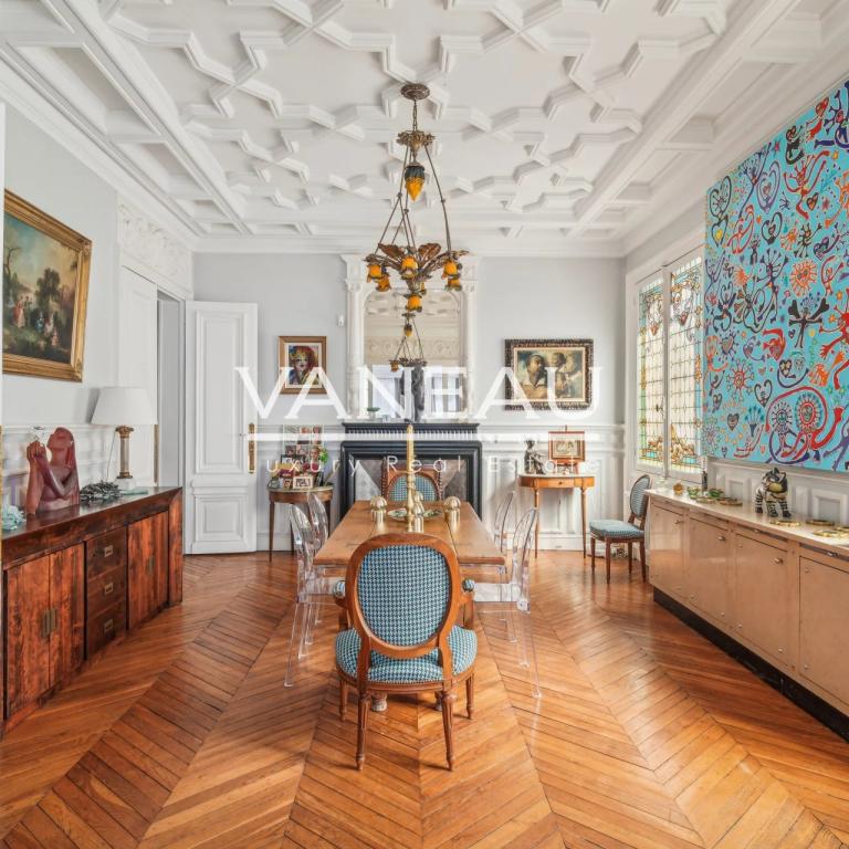 Le Raincy - Hôtel de Ville - Bel appartement au charme de l'anci