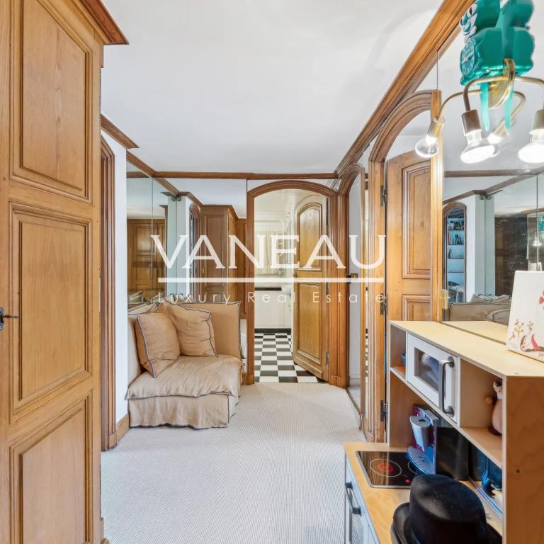 Paris IV- Ile Saint-Louis- Charmant appartement de 64m² avec vue