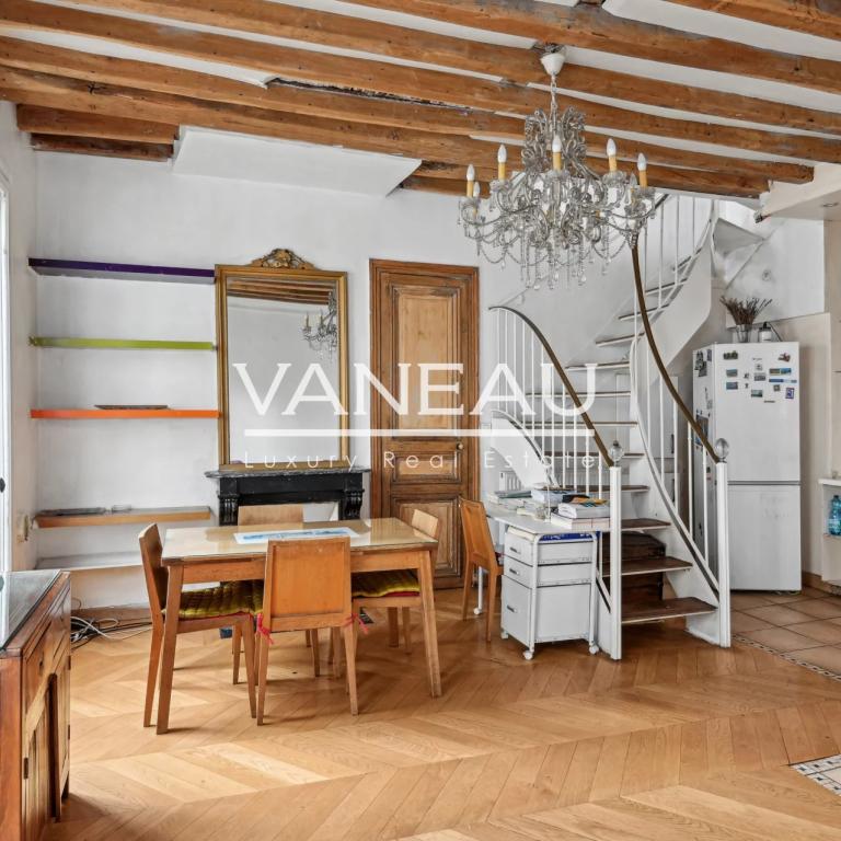 Paris IIIe - Place des Vosges - Duplex 2 chambres Calme Lumineux
