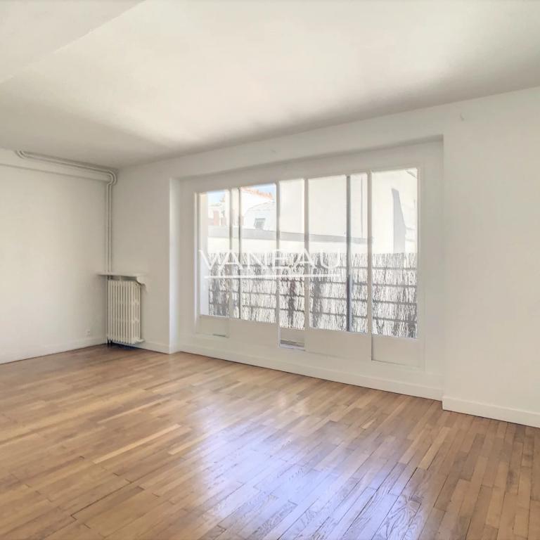 Paris XIVe - studio lumineux avec balcon et vue dégagée