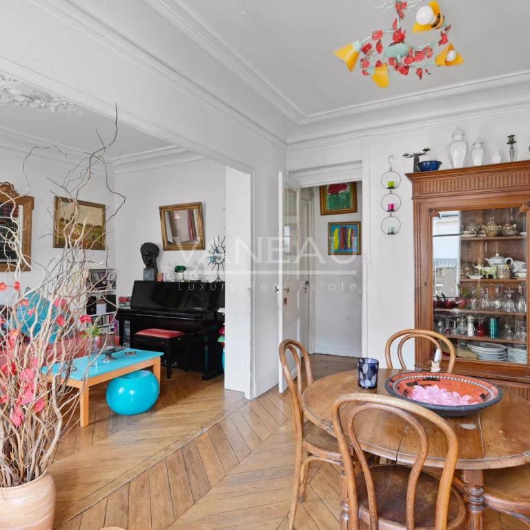 PARIS XIe - Saint Ambroise - Appartement très lumineux avec vue 