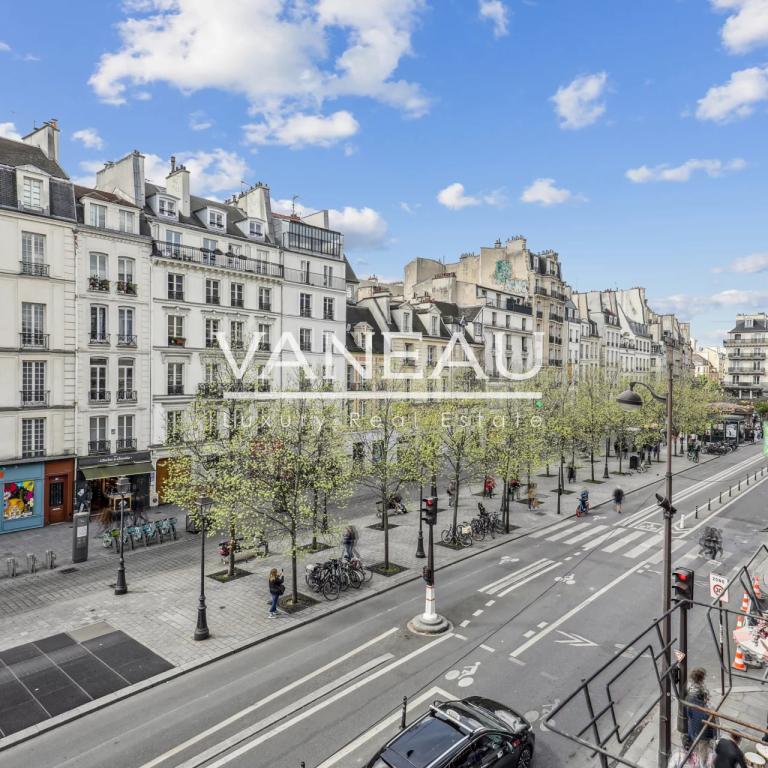 Paris IVème - SAINT-PAUL - Balcon - Vue dégagée lumière et poten