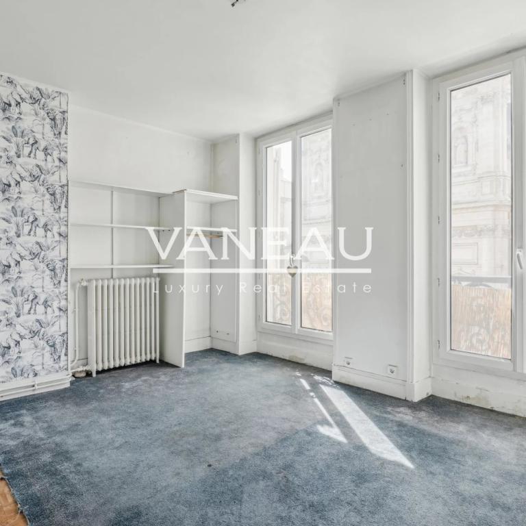 Paris IVème - SAINT-PAUL - Balcon - Vue dégagée lumière et poten