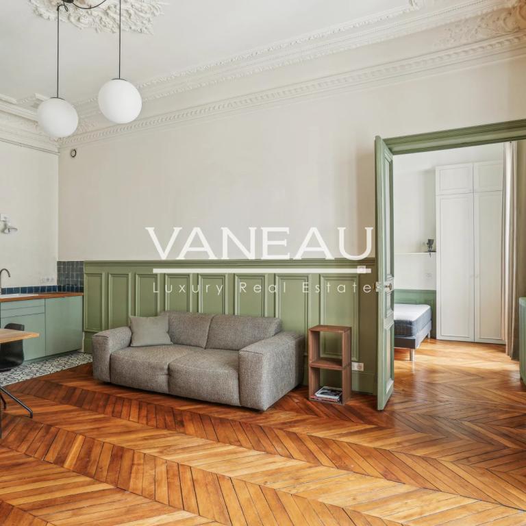 PIED-À-TERRE - TRIANGLE D'OR