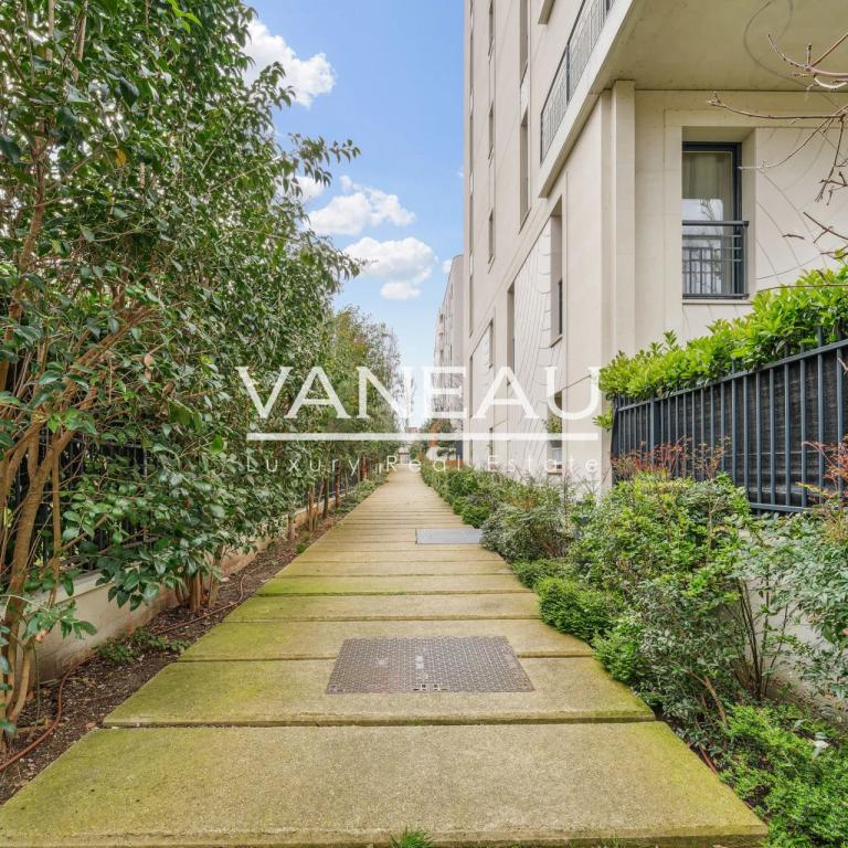 Neuilly / Ile de la Jatte - Appartement en parfait état
