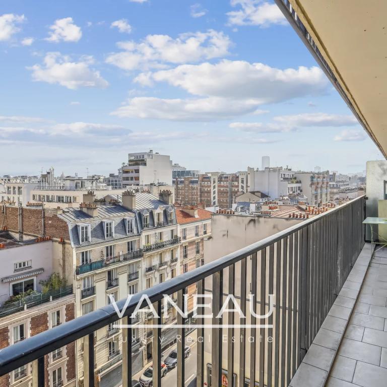 Paris XV - 4/5 pièces traversant - Étage élevé - Vue dégagée