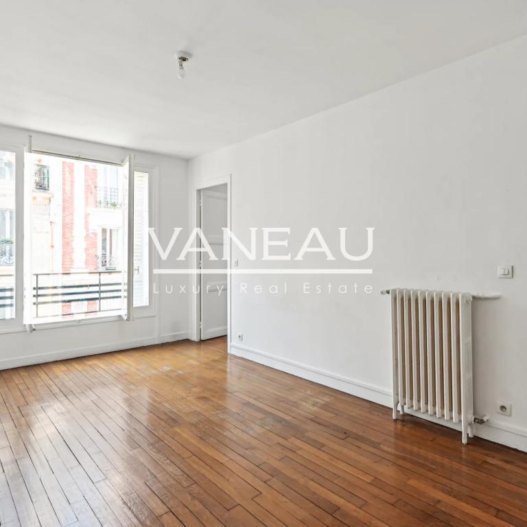 Paris XVe Volontaires - Appartement lumineux en étage élevé