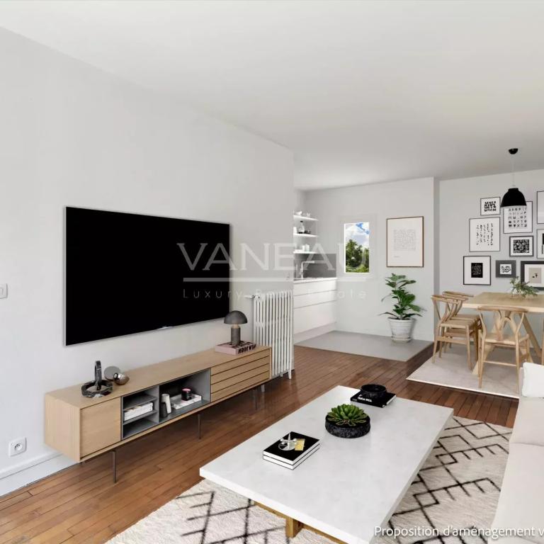 Paris XVe Volontaires - Appartement lumineux en étage élevé