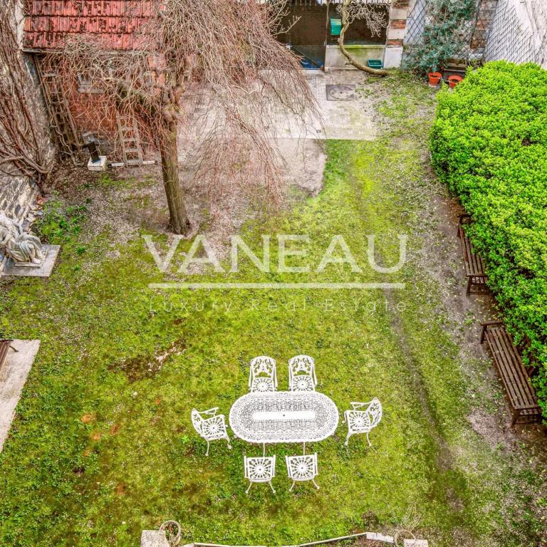 Maison de charme avec jardin - Cinq chambres