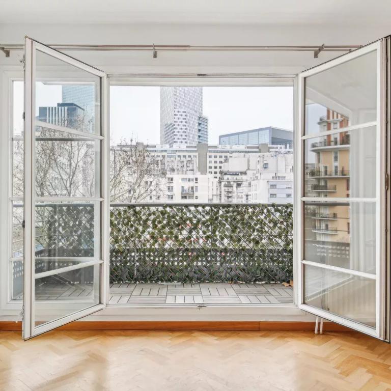 Courbevoie -  Faubourg de l'Arche - 3 pièces avec terrasse