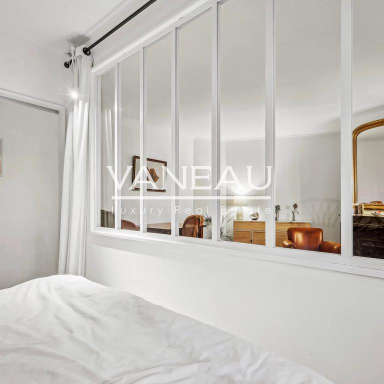 Exclusivité - Paris XVème 3 pièces ou grand 2 pièces lumineux en