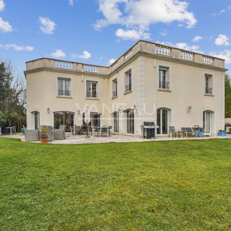 ENGHEINS LES BAINS- Maison Familiale