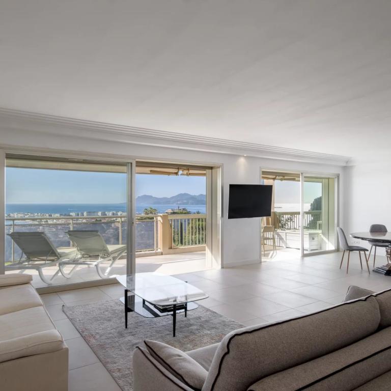 Appartement 4 pièces vue mer à vendre - Cannes Californie