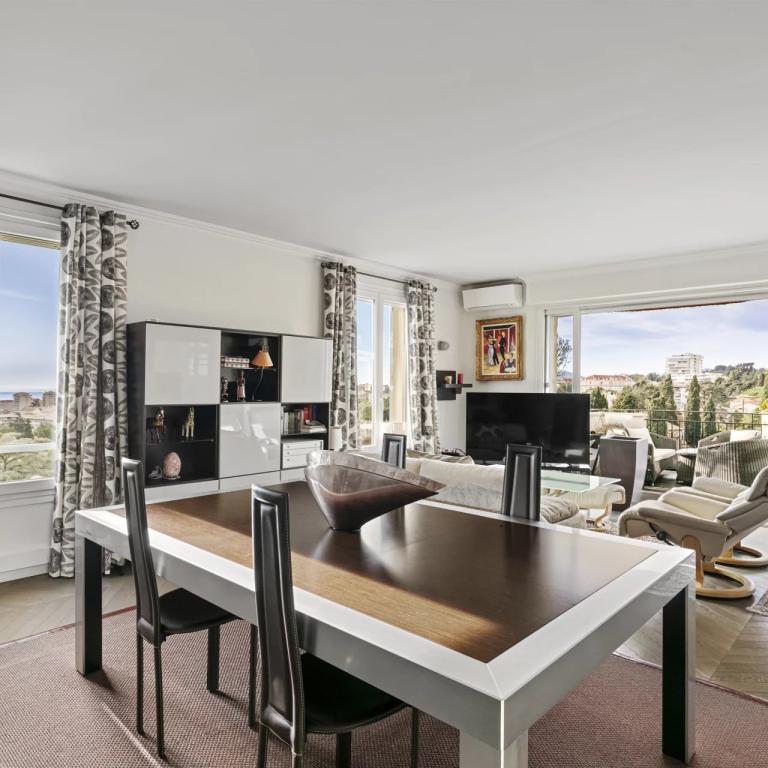 Cannes Petit Juas - Appartement 4 pièces vue mer à vendre