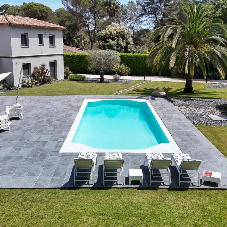 Mougins, magnifique villa dans un domaine prestigieux à vendre