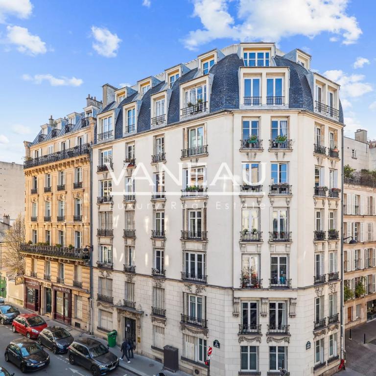 paris VIIe - vaneau/babylone - deux chambres