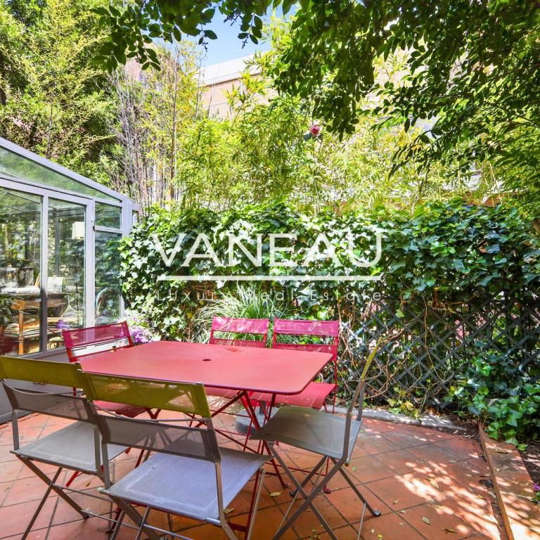 Villa privée, maison familiale avec extérieur
