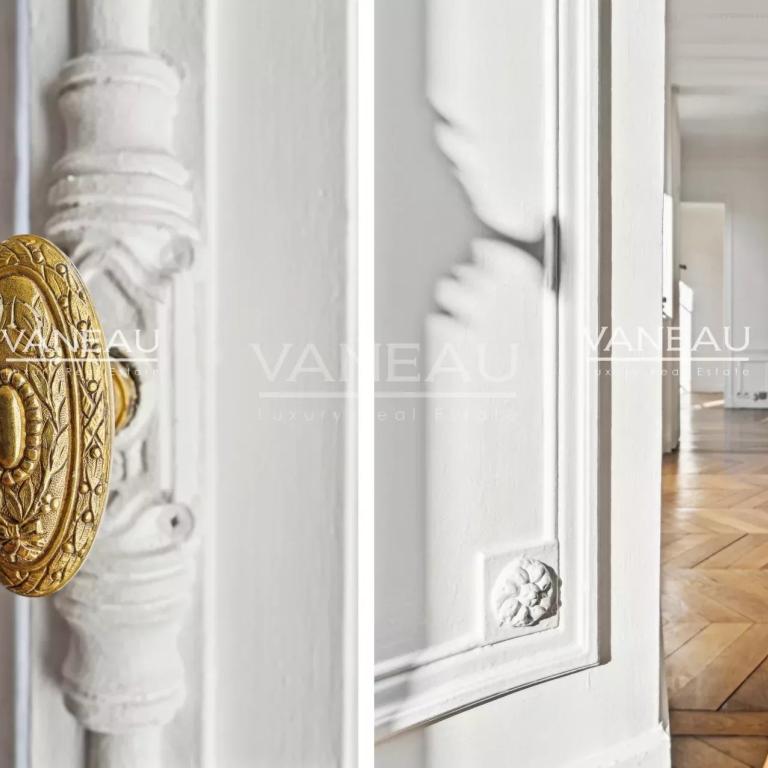 Exclusivité - PARIS VIIe - Bon Marché - Vaneau